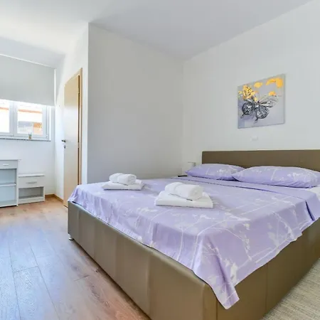 Medved Apartmán Vir